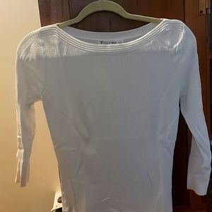 Cute crew neck sweater with button embellishments